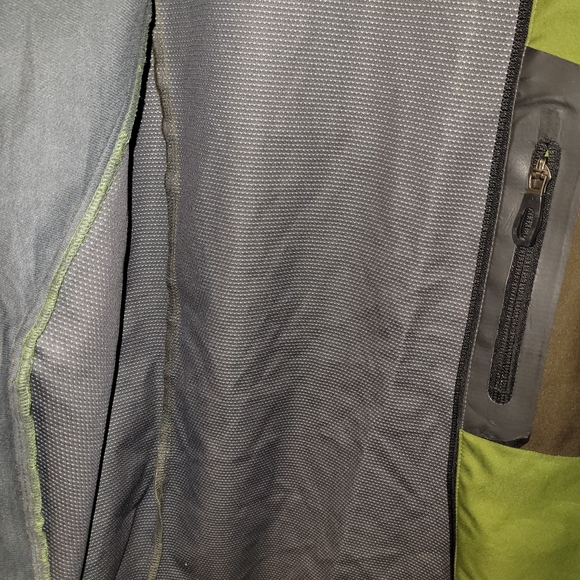4/25 Columbia Titanium Mens LG Green Softshell Jacket Outdoor Hiking Trail Gorp - Picture 6 of 9